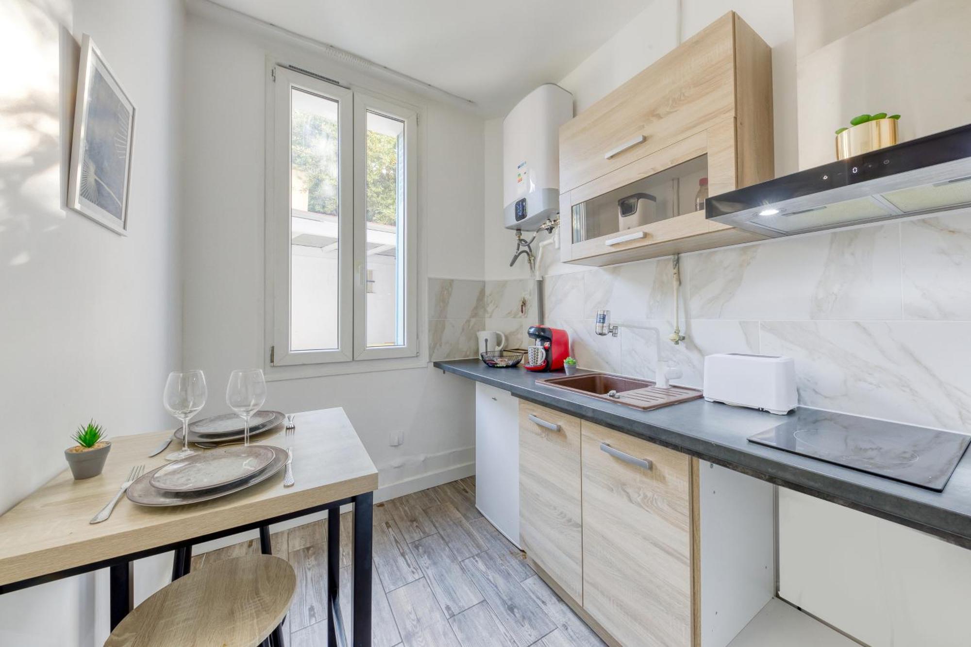 Appartement Moderne, Proche Porte De Versailles Et Gare De Clamart 말라꼬프 외부 사진